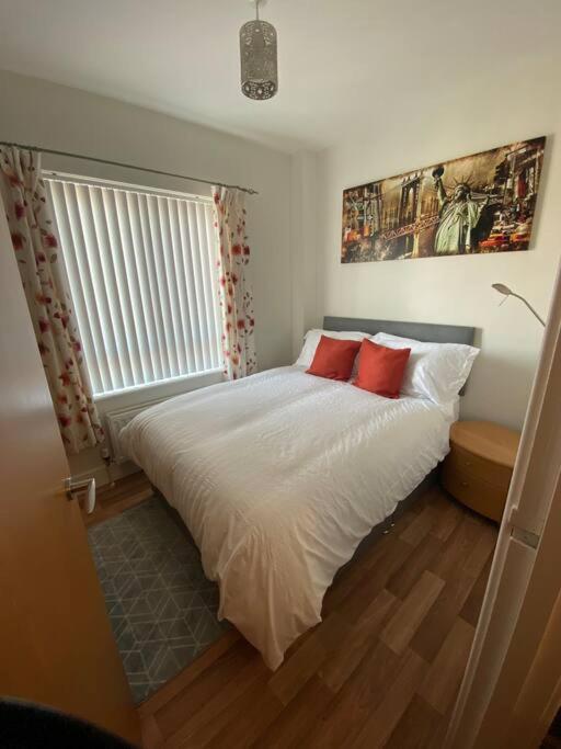 3 Bedroom Penthouse Apartment In Larne Esterno foto