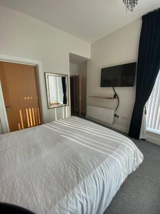 3 Bedroom Penthouse Apartment In Larne Esterno foto