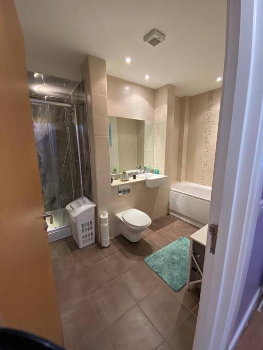 3 Bedroom Penthouse Apartment In Larne Esterno foto